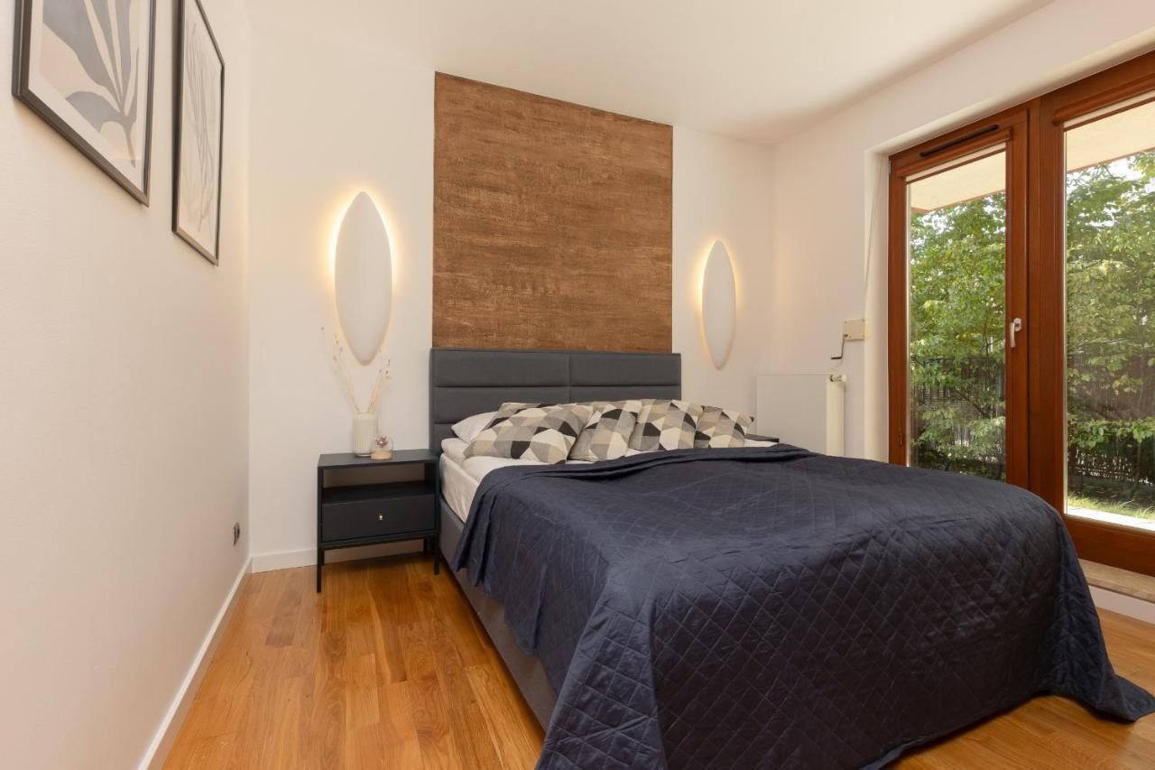 Old Mokotow Spacious Two-Bedroom Apartment By Noclegi Renters Warschau Exterior foto