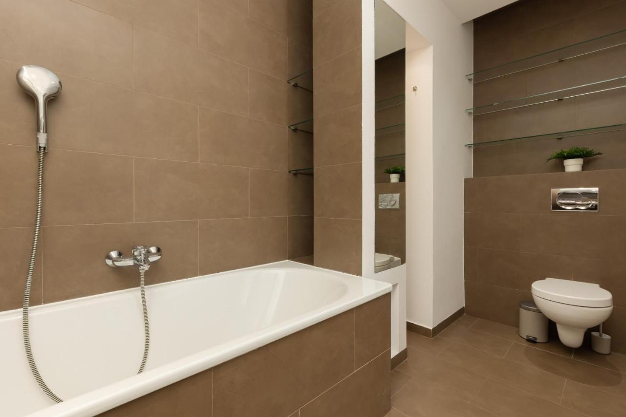 Old Mokotow Spacious Two-Bedroom Apartment By Noclegi Renters Warschau Exterior foto
